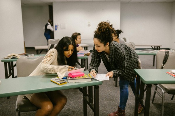 <a href=https://extension.uned.es/actividad/idactividad/40911>Orientación y acompañamiento académico en la UNED: estrategias de estudio y aprendizaje integral</a>